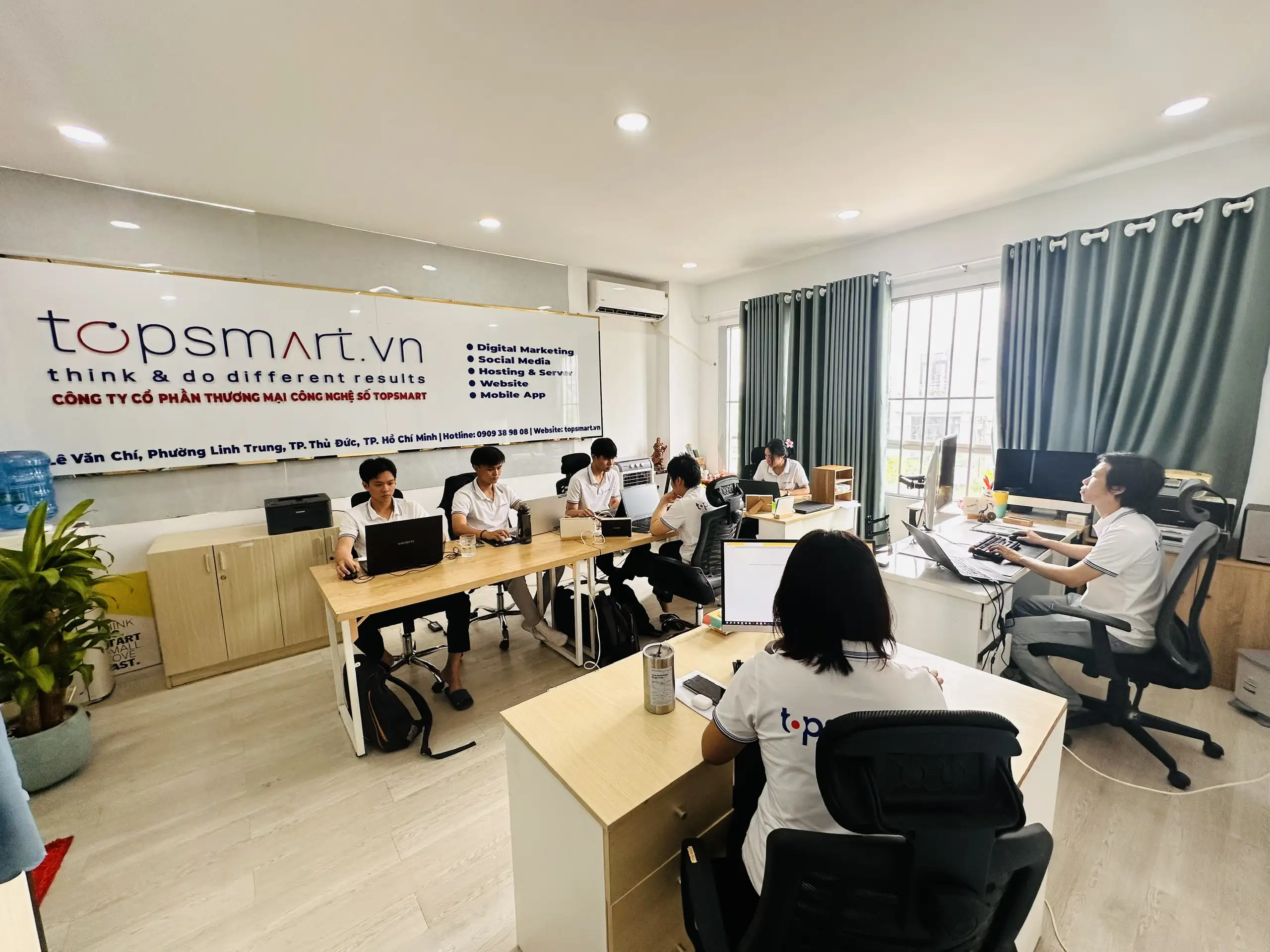 Văn phòng Topsmart chi nhánh Gigamall Phạm Văn Đồng