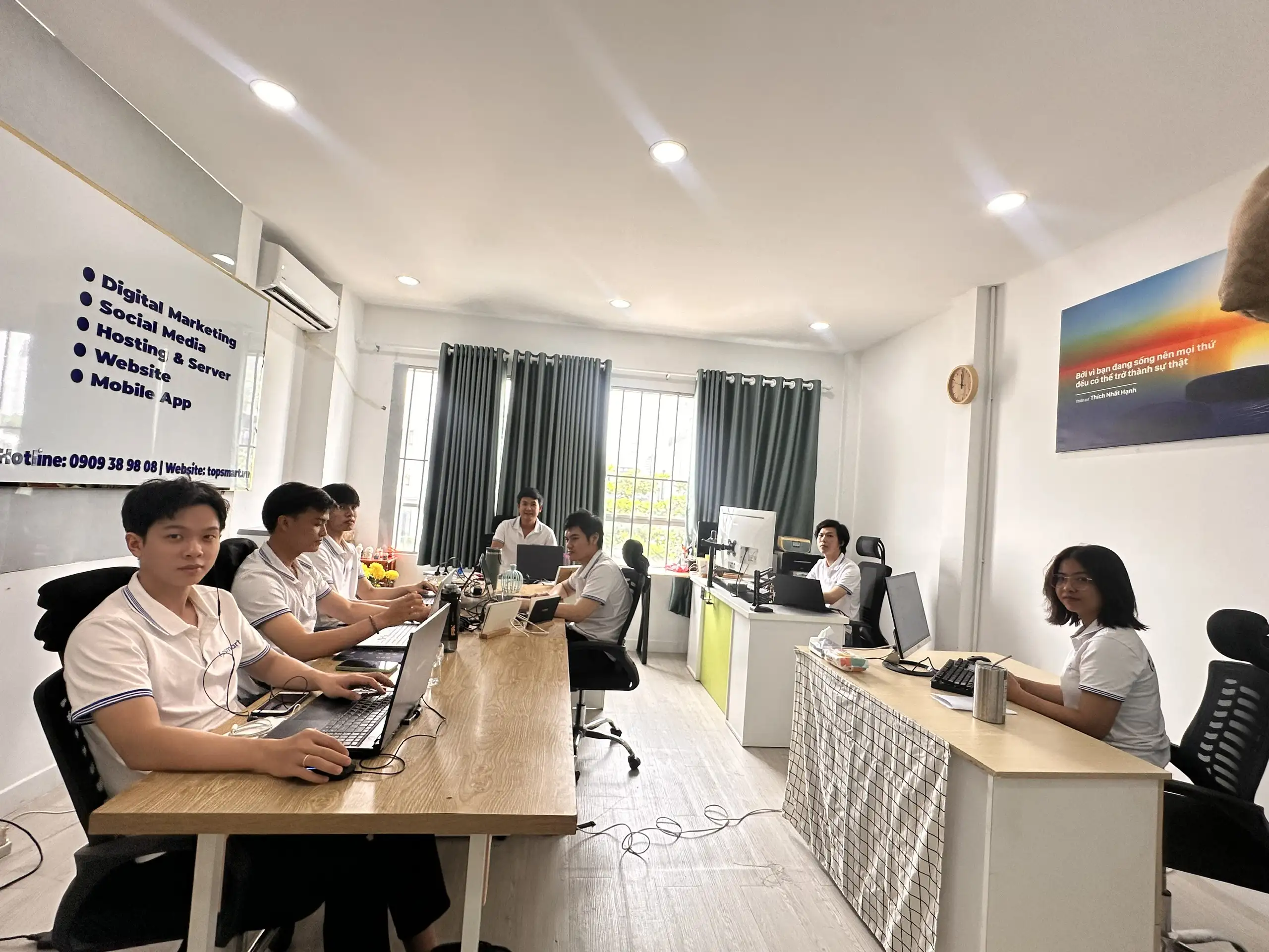 Văn phòng Topsmart chi nhánh Gigamall Phạm Văn Đồng